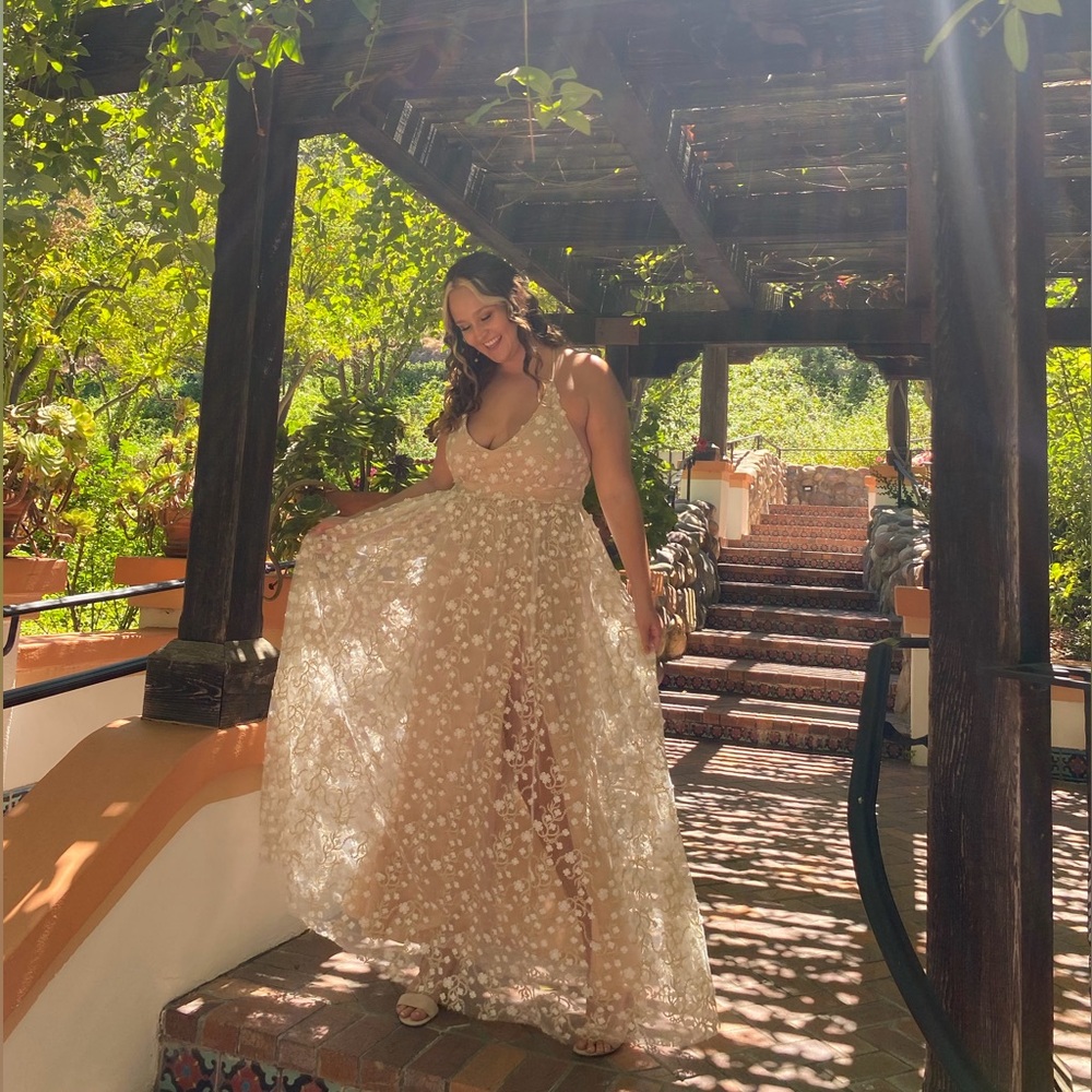 Altar’s State Floral Blush Gown